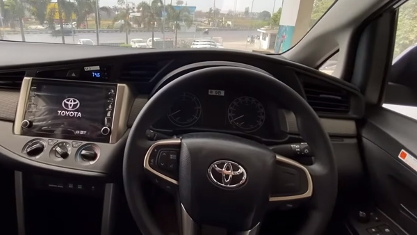 ಸ್ಥಳೀಯ ಡೀಲರ್‌ಶಿಪ್‌ಗಳಿಗೆ ತಲುಪಿದ 2023 ಟೊಯೊಟಾ ಇನ್ನೋವಾ ಕ್ರಿಸ್ಟಾ 