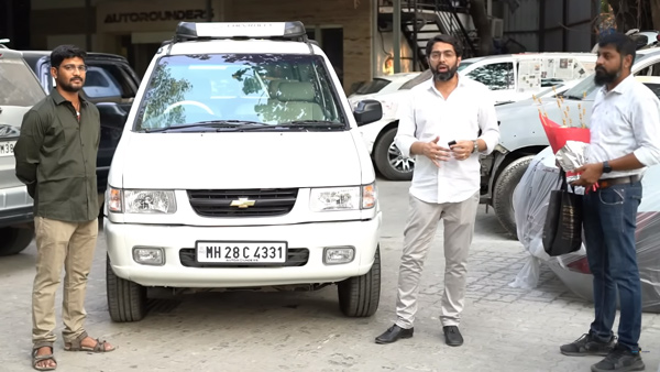 ಅಪ್ಪನ ಕೊನೆ ಆಸೆ: ಹೊಚ್ಚ ಹೊಸ ಕಾರಿನಂತೆ ಚೆವ್ರೊಲೆಟ್ ಟವೇರಾ ರೆಡಿ ಮಾಡಿಸಿದ ಮಗ.. Video