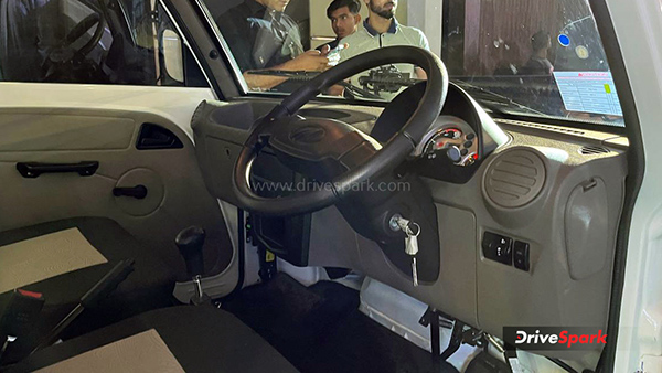 Mahindra Supro CNG Duo