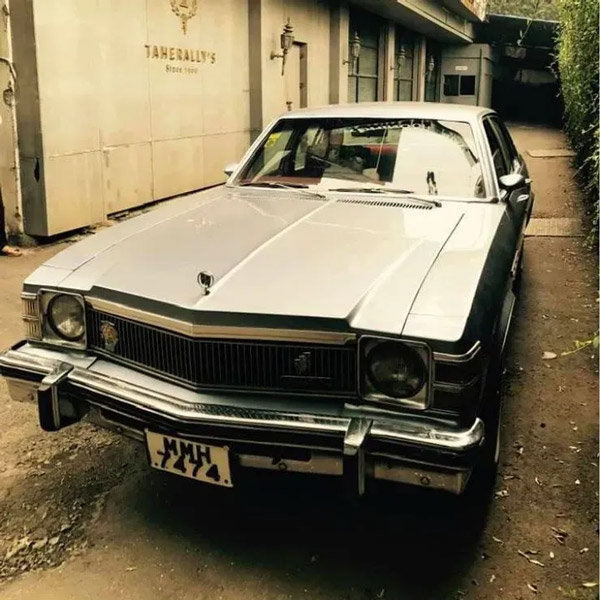  Ratan TATA and Dhirubhai Ambanis Cult Classic Cars