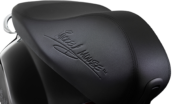 vespa-mickey-mouse-edition-international-market vespa-mickey-mouse-edition-international-market