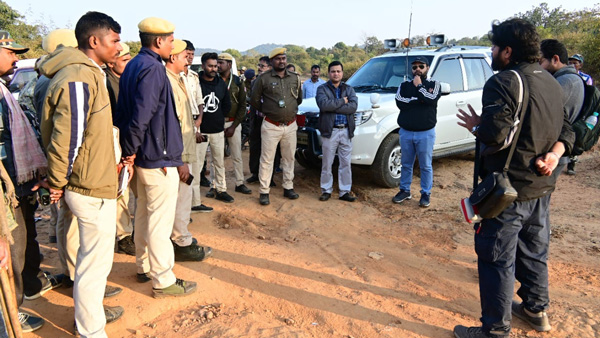 ಆಫೀಸ್‍ಗೆ ನಡೆದುಕೊಂಡು ಬೇಕಾದ್ರು ಬನ್ನಿ.. ಪೆಟ್ರೋಲ್ ವೆಹಿಕಲ್ಸ್ ತರಬೇಡಿ: ಸುತ್ತೋಲೆ