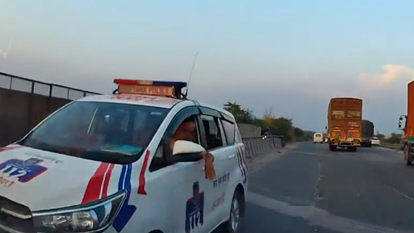 Police Car Came on Wrong Side 