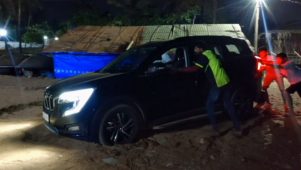 Mahindra XUV 700 Stuck In Goa Beach Sand