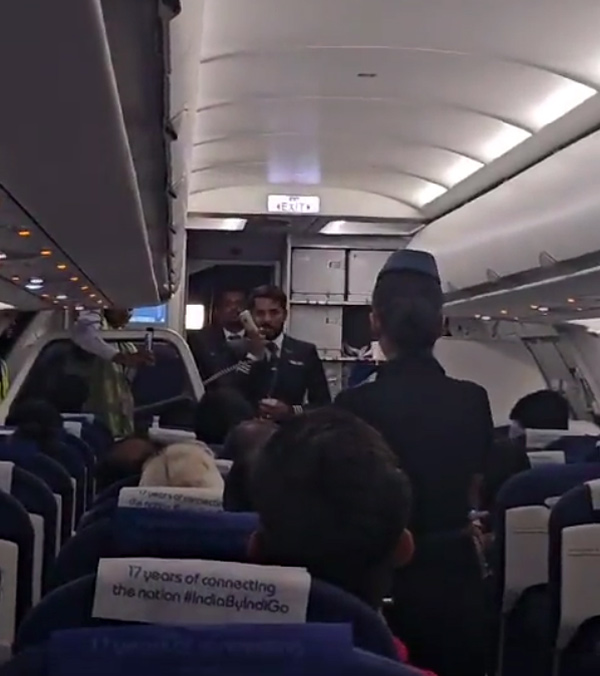 ಬೆಳಗಾವಿ - ದೆಹಲಿ ವಿಮಾನ: ಉತ್ತರ ಕರ್ನಾಟಕದ ಕನ್ನಡ ಕಂಪು, ವಿಡಿಯೋ ನೋಡಿ