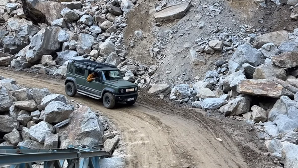 Maruti Suzuki Jimny Owner Drives Through One Of The World’s Most Deadliest Roads