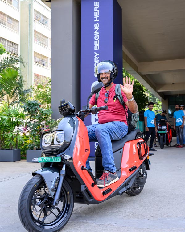 river-indie-electric-scooter-delivery-start