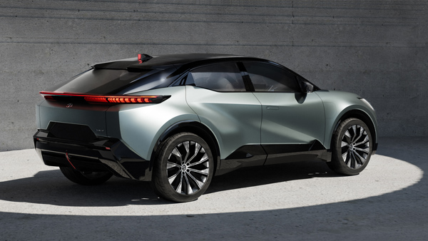 toyota-suzuki-partnership-small-electric-suv-debut-2024