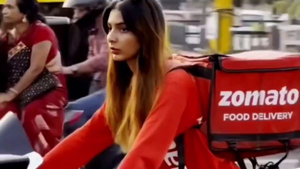 Zomato Delivery Girl Riding Yamaha R15