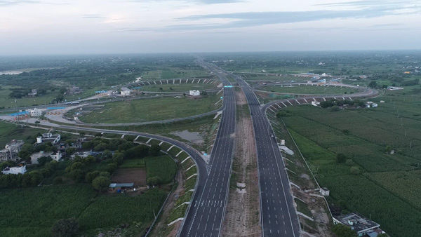 New Expressway: ಕರ್ನಾಟಕವು ಸೇರಿ ದೇಶದಲ್ಲಿ ನಿರ್ಮಾಣವಾಗುತ್ತಿವೆ ವಿವಿಧ ಎಕ್ಸ್‌ಪ್ರೆಸ್‌ವೇಗಳು.. ವಿಶೇಷತೆಗಳೇನು?