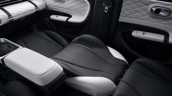 dongfeng-unveiled-nammi-01-ev-at-guangzhou-auto-show