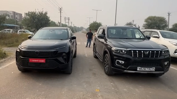 Mahindra Scorpio-N vs 2023 Tata Harrier Dark Edition