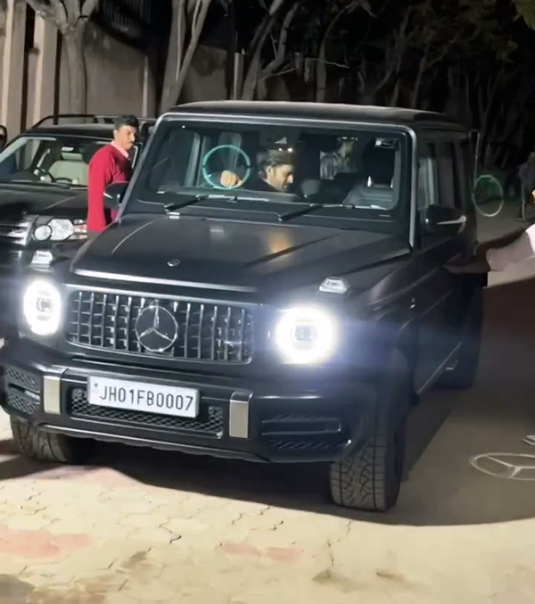 Top Features Of Dhonis New Mercedes Benz G63 SUV