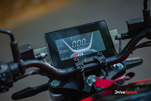 oben-rorr-ev-review-battery-range-design