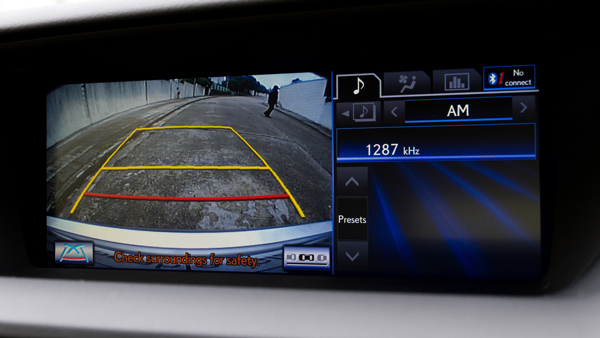 top-6-car-accessories-to-modernize-your-old-car