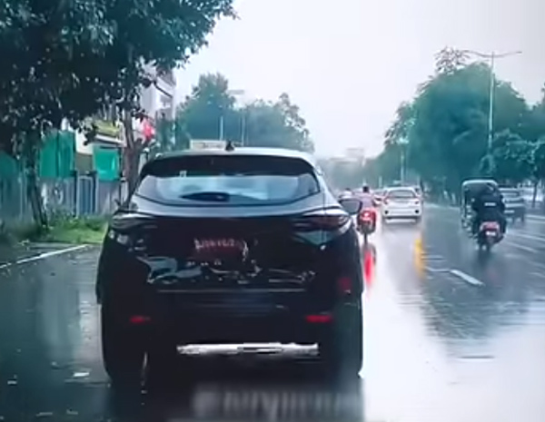 ಟಾಟಾ ಹ್ಯಾರಿಯರ್‌ಗೆ ಡಿಕ್ಕಿಯೊಡೆದ ಟೊಯೊಟಾ ಫಾರ್ಚುನರ್: ಏನಾಯಿತು?.. ವಿಡಿಯೋ ನೋಡಿ