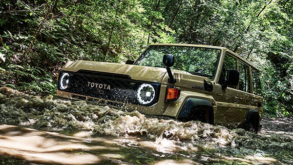 Toyota Land Cruiser 70 