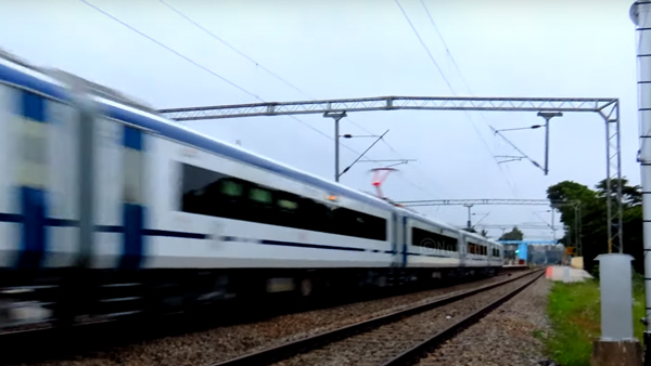 ಬೆಂಗಳೂರಿನಿಂದ ಬೆಳಗಾವಿಗೆ ವಂದೇ ಭಾರತ್ ಎಕ್ಸ್‌ಪ್ರೆಸ್ ಘೋಷಣೆ: ಕುಂದ ಸವಿಯಬಹುದು ನೋಡ್ರಲಾ! 