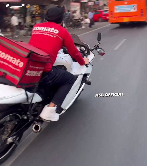 Zomato Delivery Boy 