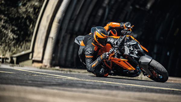 KTM 1390 Super Duke R 