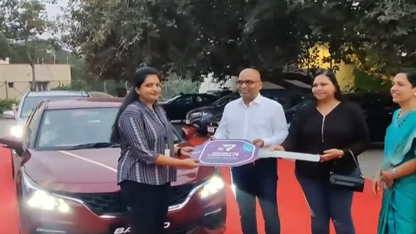 Gifts Car To Employees