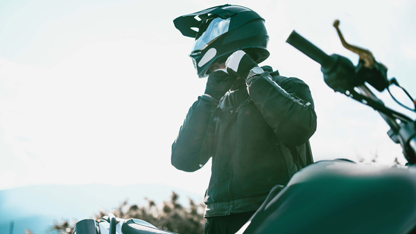 two-wheeler-helmet-maintenance-tips-know-all-details