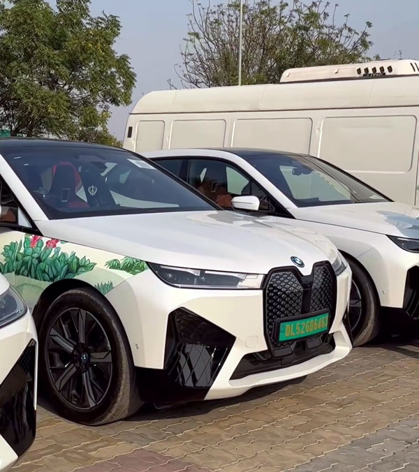 Anant Ambani Radhika Merchant Wedding Rolls Royce BMW Range Rover Cars Seen Like A Taxis