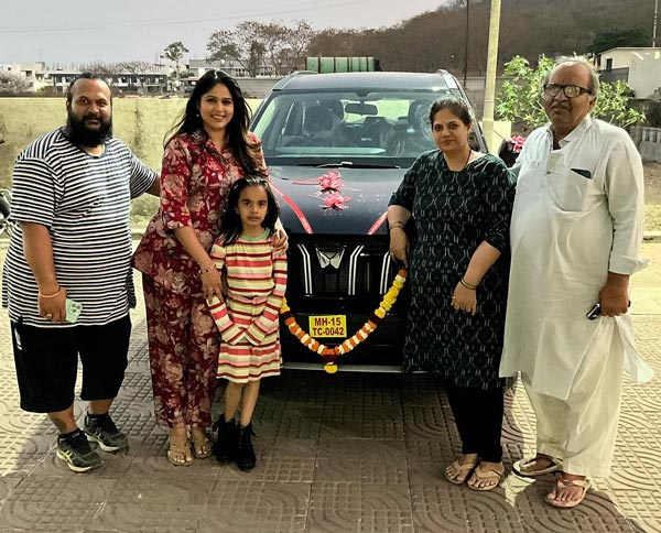 Actor Hardeek Joshi Gifted His Father New Mahindra Xuv700 Car