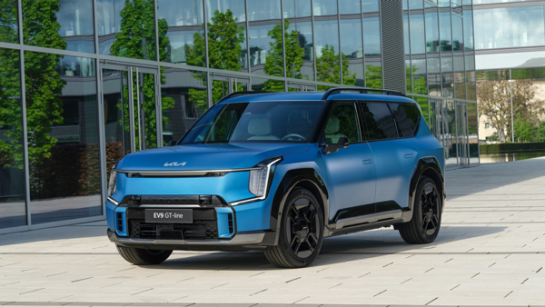 kia-ev9-secures-double-win-at-the-2024-world-car-awards