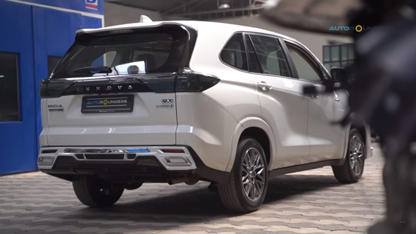 Toyota Innova Hycross Modified