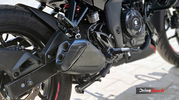 new-2024-bajaj-pulsar-n250-riding-impressions