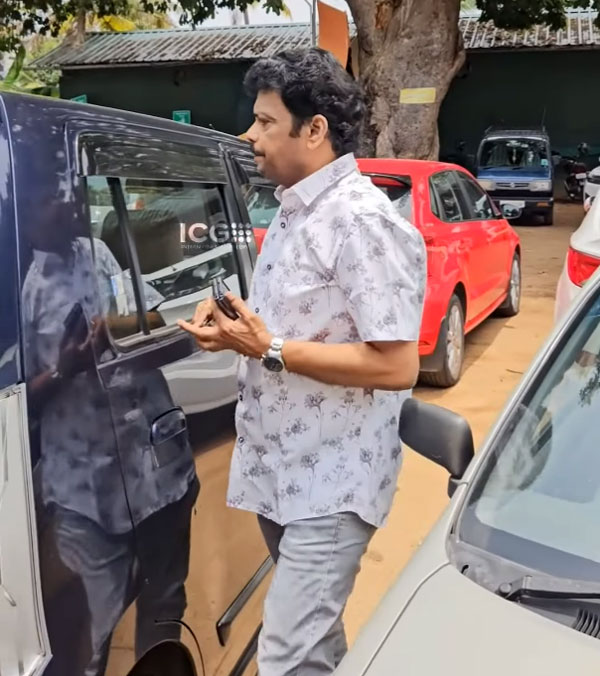 Jagadish Drove An Old Maruti Stingray