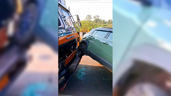 hyundai-exter-truck-collide-car-and-passengers-safe