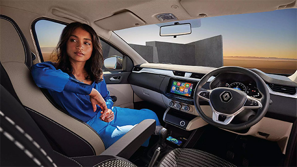 Renault Triber car on road price and emi details