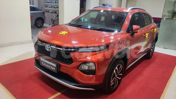 Toyota Urban Cruiser Taisor Car Arrives Showroom Rs 7 Lakh Price Mileage Like Bike