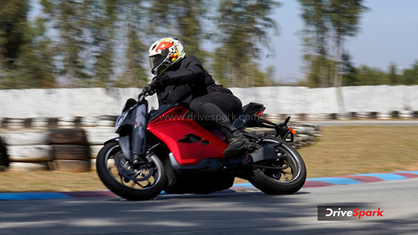 bangaluru-based-ultraviolette-has-introduced-8-lakh-km-warranty-on-battery