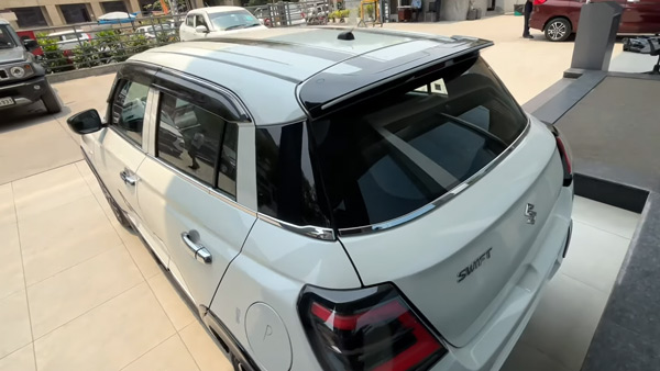 2024-maruti-swift-base-variant-accessories-details