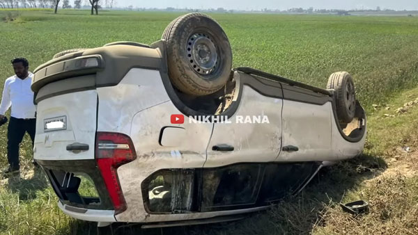 mahindra-scorpio-n-rollover-on-highway-all-passengers-safe
