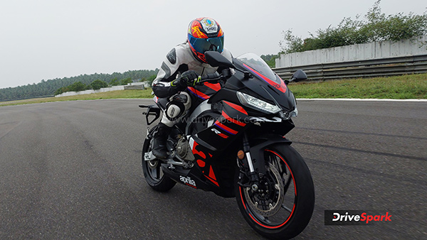 Aprilia RS 457 Is Winning Indian Youngsters Heart By Its Stunning Performance And Stunning Design