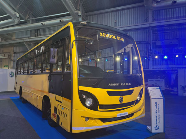 ashok-leyland-kicks-off-m-hcv-expo-series-from-bengaluru