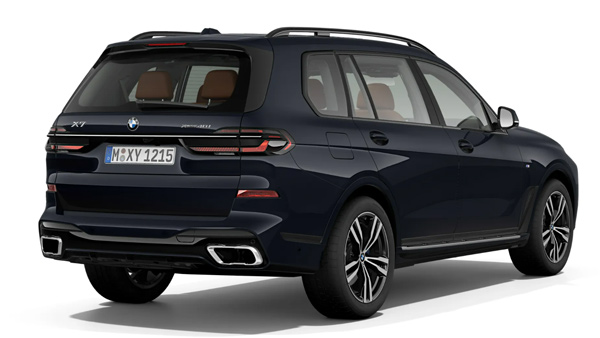 South Actor Navya Nair Silently Buys BMW X7 Rs 1 30 Crore Price 14 Km Mileage