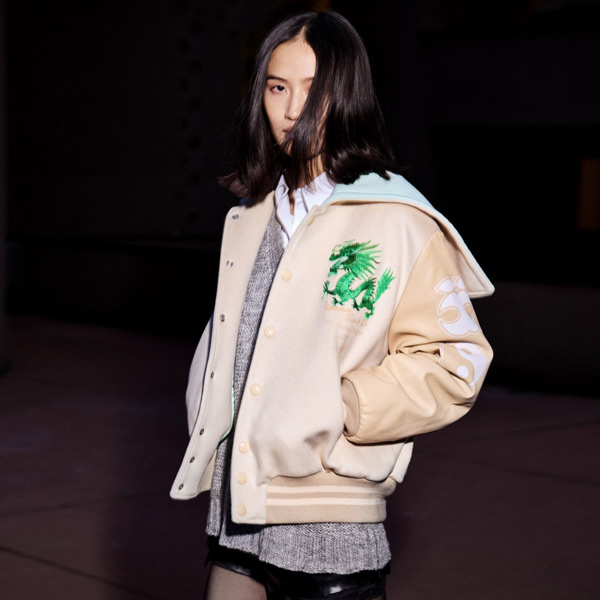 vespa-collector-s-edition-946-dragon-launched-in-india