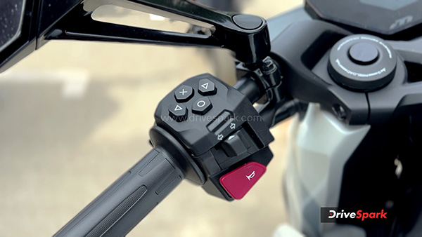 Ultraviolette F77 Mach 2 Detailed Review Pushing the Limits of Electric Performance