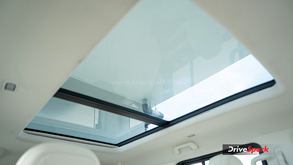 Mahindra Thar Roxx 5 Door Specs Driving Impressions Design Features Details