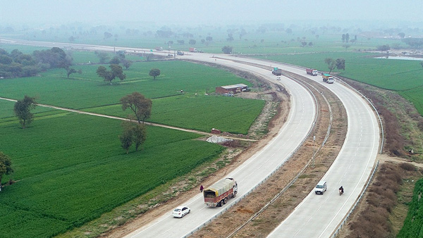 indias-best-highways-for-road-trip