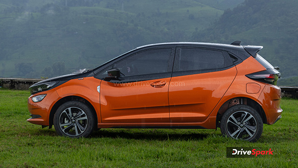 Tata Altroz Racer Car Good Choice To Buy Rs 9 49 Lakh Price 5 Seater 6 Airbags