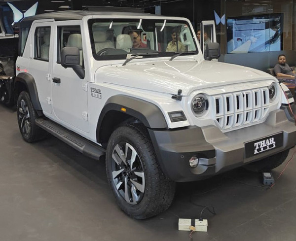 New Mahindra Thar Roxx Suv Reaching Dealership Details