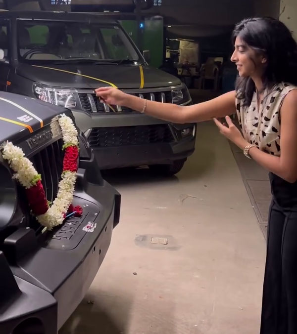 Kannada Actor Lavanya Hiremath Buy New Mahindra Thar