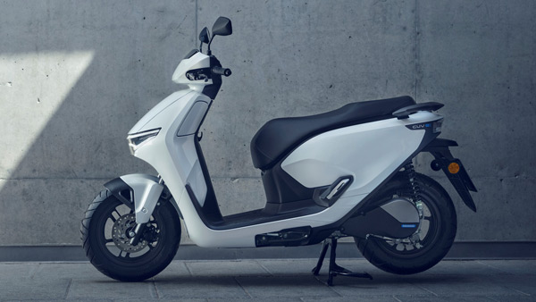 Honda Activa Electric Scooter Get Removable Batteries Confirmed