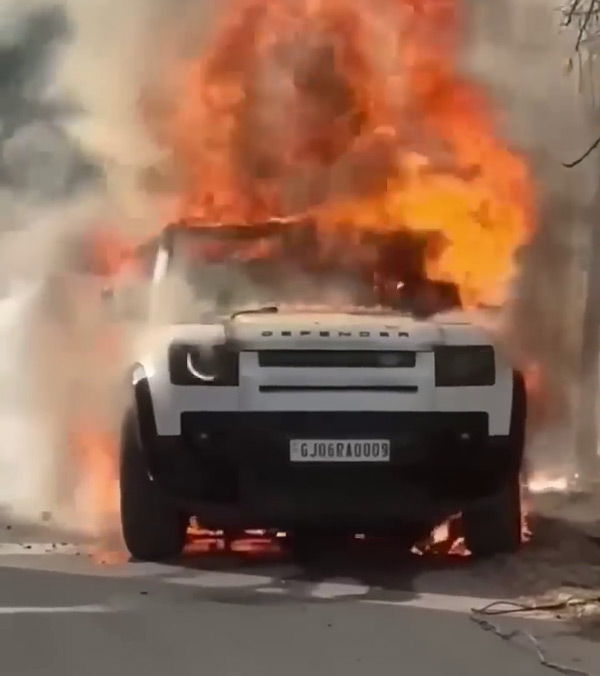 land-rover-defender-suv-caught-fire-in-gujarat